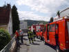 Die Feuerwehr war mit etlichen Einsatzfahrzeugen und-krften schnell vor Ort.